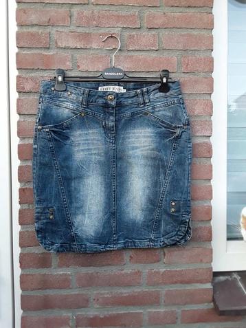 Mooi jeans rok van Etam, 38 blauw beschikbaar voor biedingen