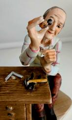 Antieke klokkenmaker, vermoedelijk porselein.., Ophalen of Verzenden, Zo goed als nieuw, Mens