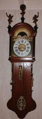 Friese Staartklok met Prachtige Details, Antiek en Kunst, Ophalen