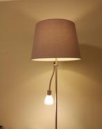 Staande lamp – stijlvol en sfeervol, Huis en Inrichting, Lampen | Vloerlampen, Ophalen, Zo goed als nieuw, 150 tot 200 cm