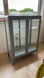 IKEA fabrikor vitrinekast, Huis en Inrichting, Ophalen, Met deur(en), 100 tot 150 cm, 50 tot 100 cm