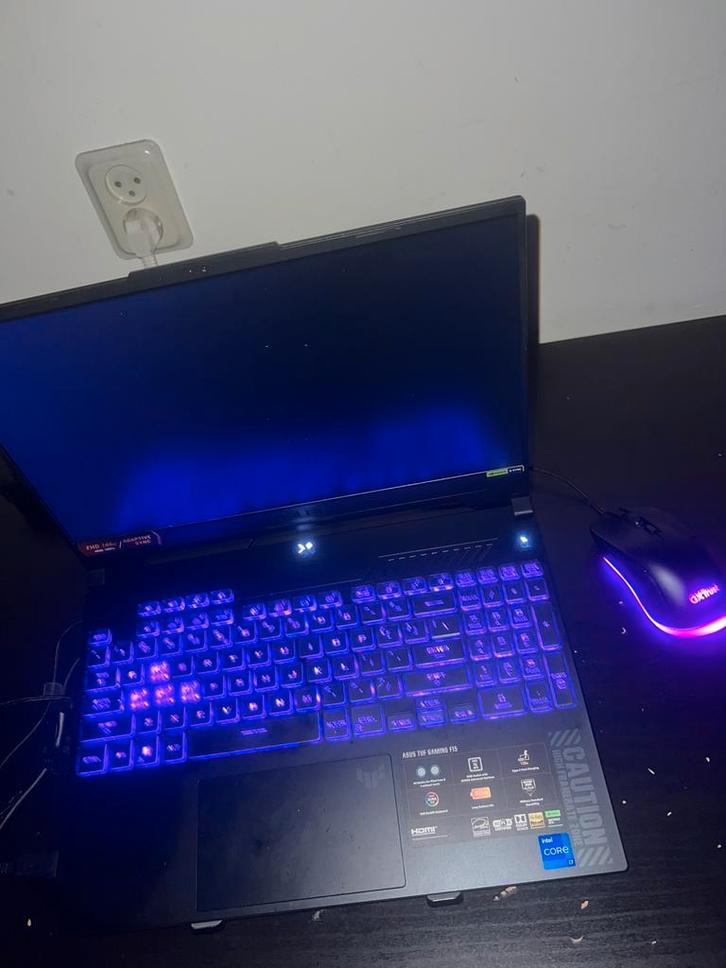 Asus Laptop 4060 en I7, Computers en Software, Windows Laptops, Zo goed als nieuw, 15 inch, 4 Ghz of meer, Ophalen of Verzenden