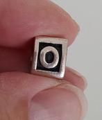 Pandora Charm Letter O, Sieraden, Tassen en Uiterlijk, Bedels, Pandora, Ophalen of Verzenden, Zo goed als nieuw, 1 bedel