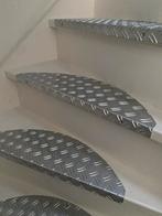 Trap bekleding antislip traanplaat aluminium 24 stuks, Doe-het-zelf en Verbouw, Ladders en Trappen, Ophalen of Verzenden, Zo goed als nieuw