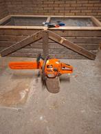 Mooie husqvarna 137 kettingzaag, Doe-het-zelf en Verbouw, Gereedschap | Zaagmachines, 70 mm of meer, Kettingzaag, Ophalen of Verzenden