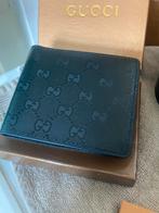 Gucci heren portemonnee black on black - cadeaubox - NIEUW, Sieraden, Tassen en Uiterlijk, Overige merken, Verzenden, Zwart, Nieuw