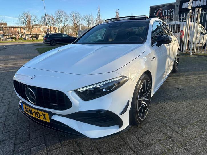 Mercedes-Benz A-klasse AMG 35 4MATIC, Auto's, Mercedes-Benz, Te koop, A-Klasse, 4x4, ABS, Achteruitrijcamera, Adaptive Cruise Control