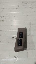 Raamschakelaar Renault Master 7700351692G, Auto-onderdelen, Dashboard en Schakelaars, Ophalen of Verzenden, Gebruikt