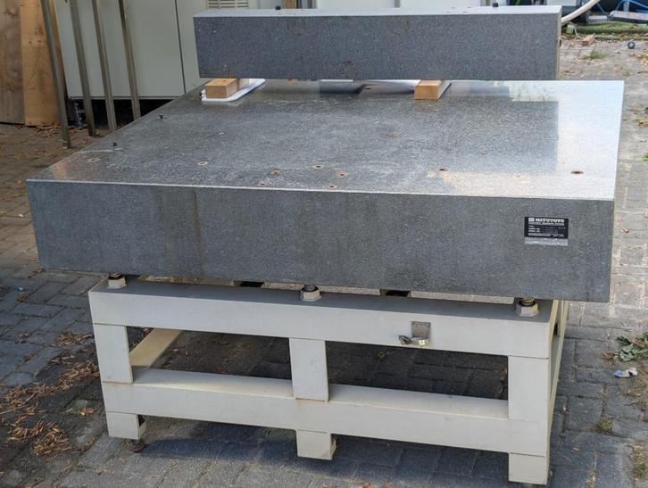 Mitutoyo B-241 granieten vlaktafel 130x150cm 1600kg, Doe-het-zelf en Verbouw, Meetapparatuur, Gebruikt, Toebehoren, Ophalen