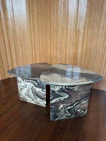 Vintage marmeren mimiset / salontafels beschikbaar voor biedingen
