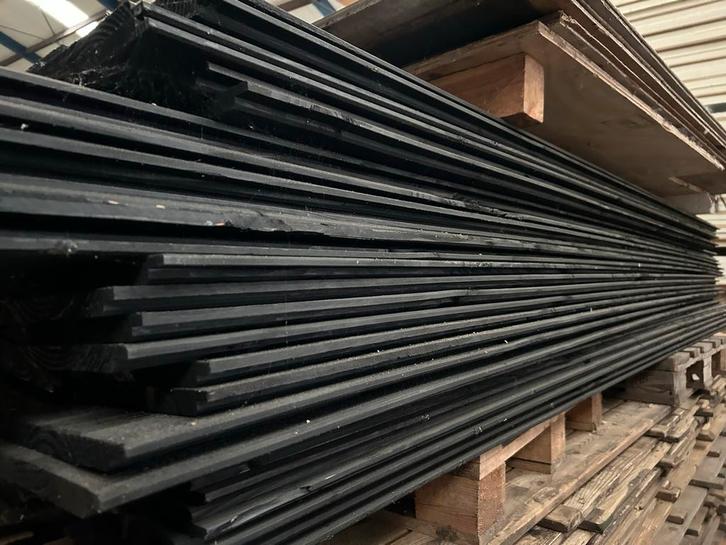 Zwarte halfhouts Gevelbekleding - Partij, Doe-het-zelf en Verbouw, Hout en Planken, Nieuw, Plank, Vuren, 300 cm of meer, Minder dan 25 mm