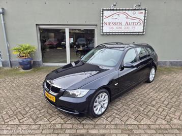 BMW 3-serie Touring 318i Exclusive Edition Navi/Nwe Ketting beschikbaar voor biedingen