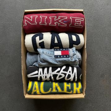 Mysterybox kleding beschikbaar voor biedingen