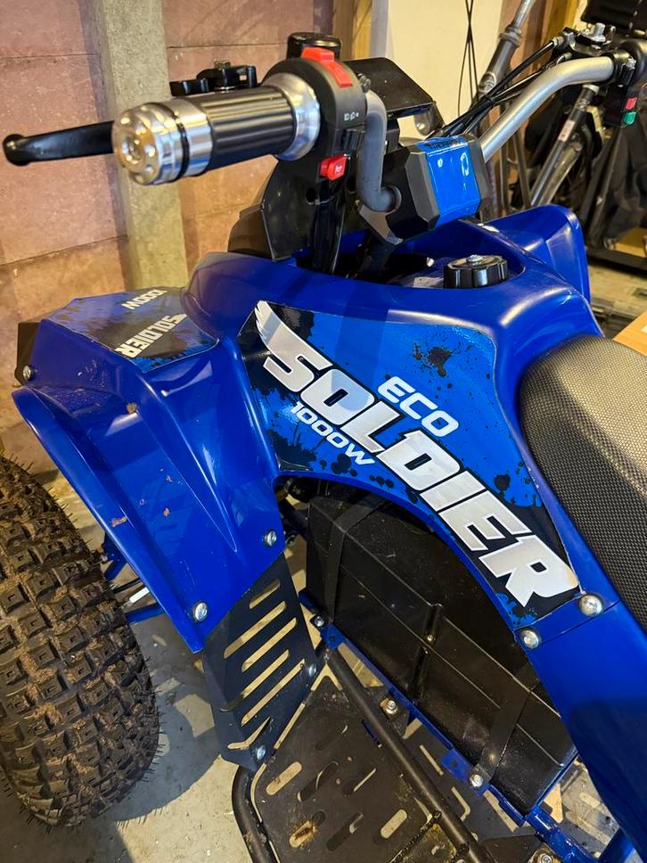 Zo goed als nieuwe elektrische quad - puber formaat, Fietsen en Brommers, Minibikes, Midibikes en Pitbikes, Zo goed als nieuw