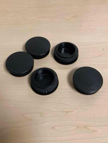 Kunststof afdekdoppen 48 mm. beschikbaar voor biedingen