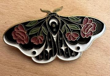 Broche zwarte vlinder groen bruin  beschikbaar voor biedingen