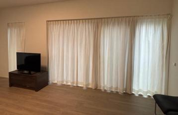 Witte gordijnen / white curtains for sale beschikbaar voor biedingen