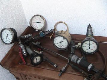 oude manometers beschikbaar voor biedingen