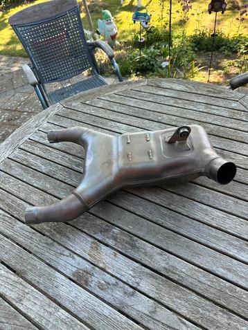 Moto Guzzi V85 TT Balansstuk / katalisator beschikbaar voor biedingen