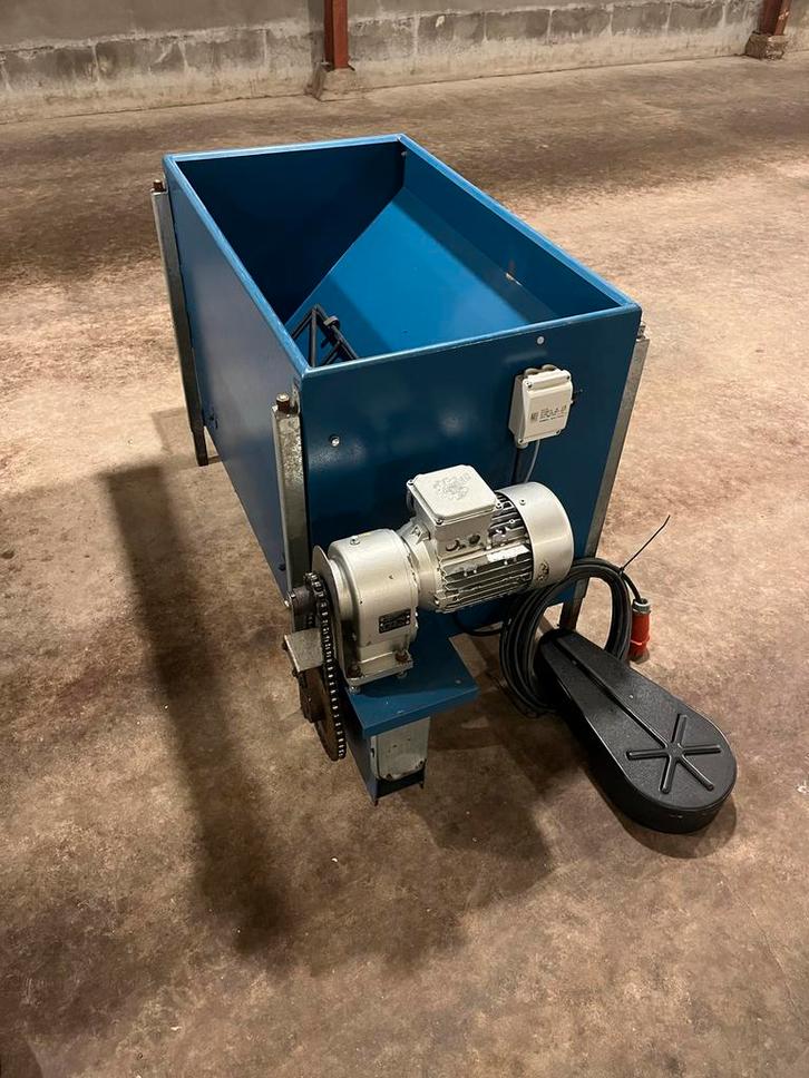 Voerhopper NORD Motor, enkelbaans voermachine, sleepketting, Dieren en Toebehoren, Pluimvee, Kip, Meerdere dieren