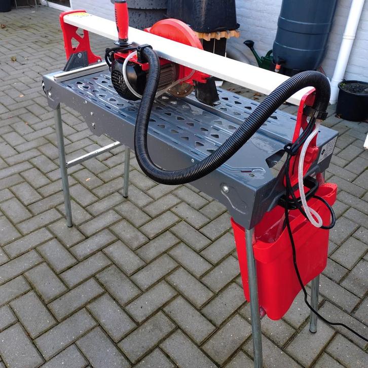 Tegelzaagmachine ZGAN - Eenmalig gebruikt!, Tuin en Terras, Kloofmachines, Zo goed als nieuw, Liggend, Elektrisch, Ophalen