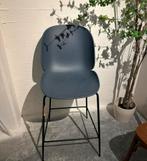 Gubi beetle barkruk 65cm nieuw blauw grijs, 1 kruk, Ophalen of Verzenden, Nieuw