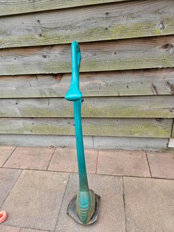 Bosch Grastrimmer - Werkt, zonder draad beschikbaar voor biedingen