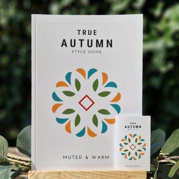 True Autumn Style Guide + Pocket Guide beschikbaar voor biedingen