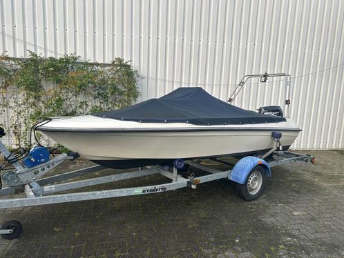 Mooie Consoleboot 4.5m, 20pk Mercury (2018) + trailer, Watersport en Boten, Vis- en Consoleboten, Gebruikt, 10 tot 30 pk, 3 tot 6 meter