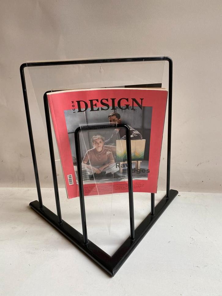 Jaren 80 lectuurbak van D-Tec design Markus Börgens, Huis en Inrichting, Woonaccessoires | Krantenbakken en Lectuurbakken, Gebruikt