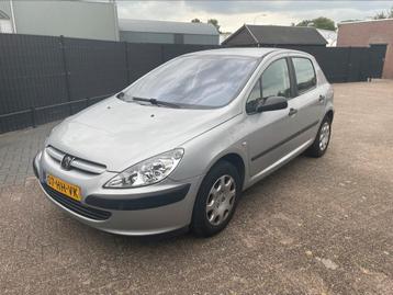 Peugeot 307 1.6 16V XR 5DR 2001 Grijs NAP NW APK AIRCO ONDER beschikbaar voor biedingen