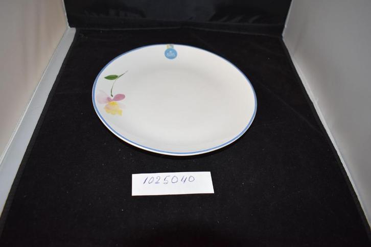 Ontbijtborden Ruby Flora Castle servies, Huis en Inrichting, Keuken | Servies, Nieuw, Bord(en), Overige stijlen, Overige materialen