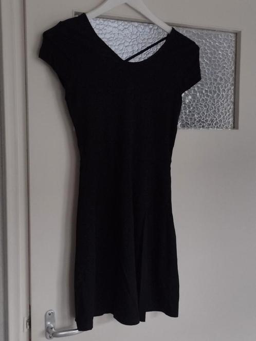 2 zomerjurkjes van C&A. Maat M, Kleding | Dames, Jurken, Zo goed als nieuw, Maat 38/40 (M), Zwart, Boven de knie, Ophalen of Verzenden