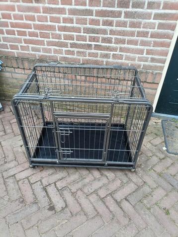 Heavy duty bench maat m beschikbaar voor biedingen
