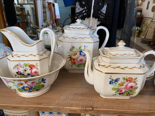 Antiek empire  koffie thee servies handbeschilderde bloemen, Antiek en Kunst, Antiek | Servies compleet, Ophalen