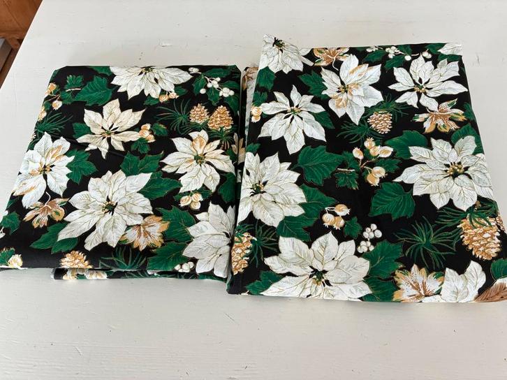2 Lappen Kerststof, 140 x 200 / 250 cm - 100% Katoen, Hobby en Vrije tijd, Stoffen en Lappen, Nieuw, Katoen, 120 cm of meer, 200 cm of meer
