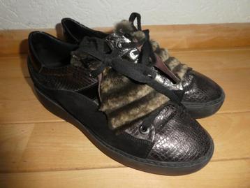 DL Sport sneakers maat 42 dames zwart zilver met los pelsje beschikbaar voor biedingen