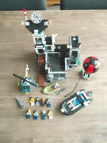 lego police 60130 prison island (2016) beschikbaar voor biedingen