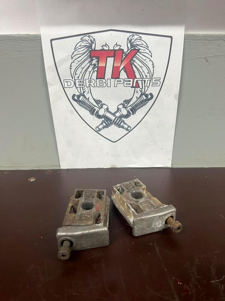 Derbi drd ketting spanners, Fietsen en Brommers, Brommeronderdelen | Algemeen, Gebruikt, Overige typen, Ophalen of Verzenden