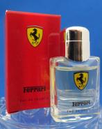 Mini - FERRARI - Ferrari - 4ml - edt - 4,7cm, Ophalen of Verzenden, Gebruikt, Miniatuur, Gevuld