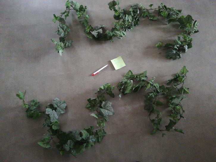 Kunst Druiven Bladeren Slingers - 2 stuks, Huis en Inrichting, Woonaccessoires | Kunstplanten en Kunstbloemen, Gebruikt, Binnen