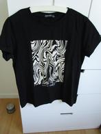 Stradivarius maat M - shirt Fashion is Art, Maat 38/40 (M), Zwart, Ophalen of Verzenden, Zo goed als nieuw