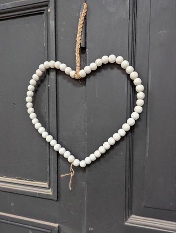 Hangers in hartvorm met houten kralen - 3 stuks beschikbaar voor biedingen
