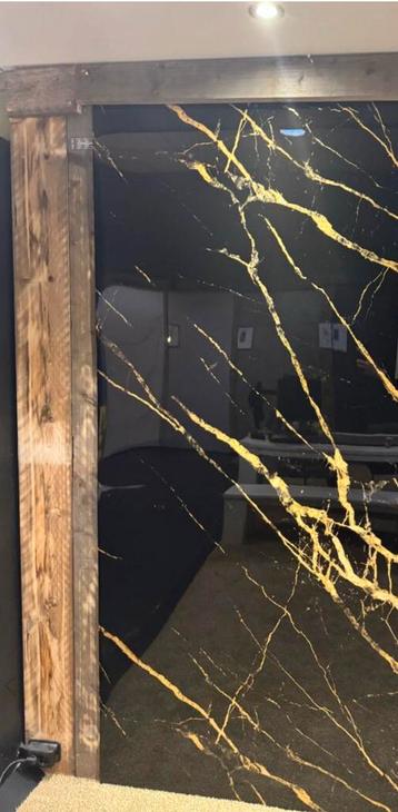 SPC Wandpaneel Zwart/goud Luxe uitstraling voor elke ruimte! beschikbaar voor biedingen