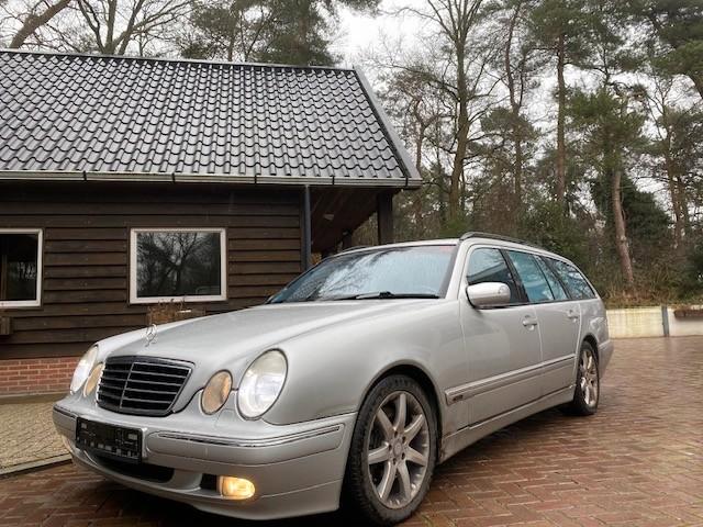 Mercedes E430  w210 T Vol Youngtimer  Avantgarde V8 Duits, Auto's, Mercedes-Benz, Bedrijf, E-Klasse, ABS, Airbags, Airconditioning