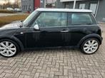 Mini Cooper 1.6 2003 schuifdak zwart-wit airco elec ramen, Auto's, Mini, Te koop, Benzine, Particulier, Leder en Stof