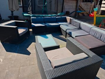 Lounge set voor buiten beschikbaar voor biedingen
