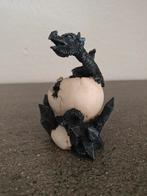 Draken Beeldje Met Open Gebarste Ei, Verzamelen, Beelden en Beeldjes, Ophalen of Verzenden, Zo goed als nieuw, Fantasy