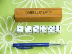 6 vintage dobbelstenen in kistje, Verzamelen, Ophalen of Verzenden, Gebruikt
