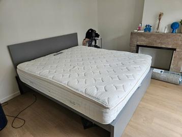 IKEA MALM bedframe grijs